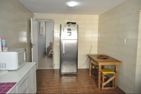Casa à venda com 327m², 4 quartos e 1 vagaCozinha