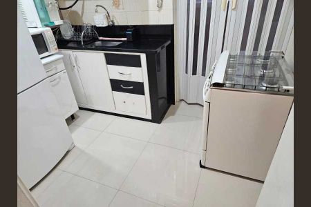 Apartamento à venda com 75m², 2 quartos e 1 vaga