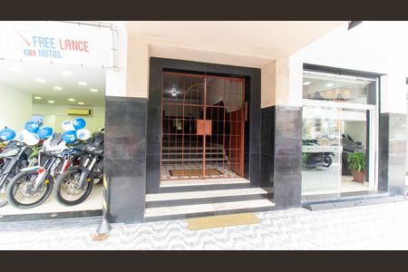 Apartamento à venda com 102m², 3 quartos e sem vaga Apartamento à venda com 102m², 3 quartos e sem vagaFachada