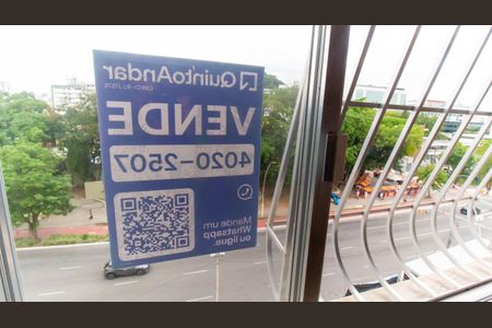 Apartamento à venda com 102m², 3 quartos e sem vaga Apartamento à venda com 102m², 3 quartos e sem vagaPlaquinha