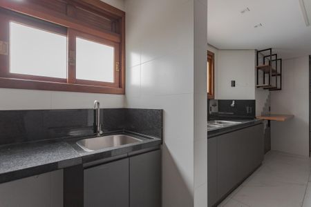 Apartamento à venda com 130m², 4 quartos e 2 vagas Apartamento à venda com 130m², 4 quartos e 2 vagasCozinha e Área de Serviço