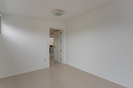 Apartamento à venda com 130m², 4 quartos e 2 vagas Apartamento à venda com 130m², 4 quartos e 2 vagasÁrea de Serviço