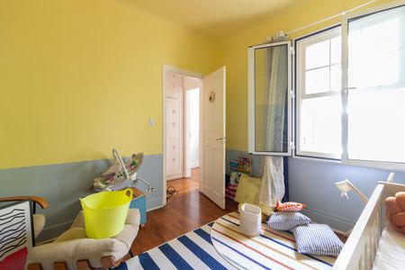 Casa à venda com 200m², 3 quartos e 2 vagas Casa à venda com 200m², 3 quartos e 2 vagasQuarto 1