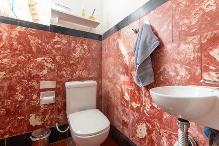 Casa à venda com 200m², 3 quartos e 2 vagas Casa à venda com 200m², 3 quartos e 2 vagasLavabo