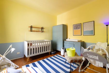 Casa à venda com 200m², 3 quartos e 2 vagas Casa à venda com 200m², 3 quartos e 2 vagasQuarto 1