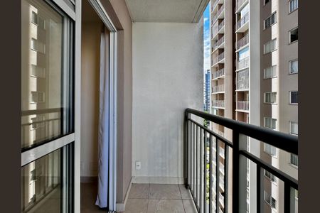 Apartamento para alugar com 27m², 1 quarto e sem vaga Apartamento para alugar com 27m², 1 quarto e sem vagaSacada da Sala