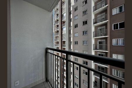 Apartamento para alugar com 27m², 1 quarto e sem vaga Apartamento para alugar com 27m², 1 quarto e sem vagaSacada da Sala