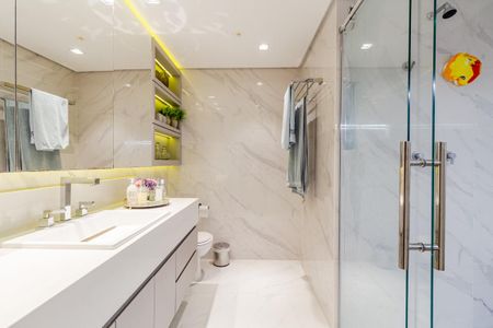 Apartamento à venda com 127m², 3 quartos e 2 vagasBanheiro da Suíte