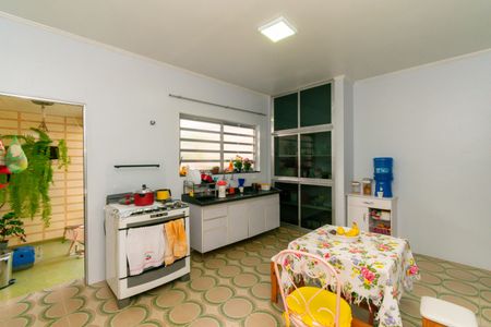 Casa para alugar com 150m², 4 quartos e 2 vagas Casa para alugar com 150m², 4 quartos e 2 vagasCozinha