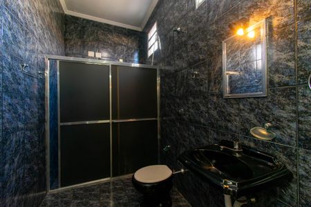 Casa para alugar com 150m², 4 quartos e 2 vagas Casa para alugar com 150m², 4 quartos e 2 vagasBanheiro da Suíte 2