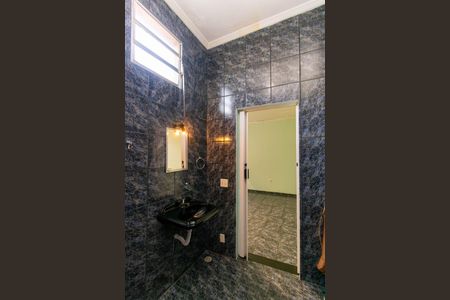 Casa para alugar com 150m², 4 quartos e 2 vagas Casa para alugar com 150m², 4 quartos e 2 vagasBanheiro da Suíte 2