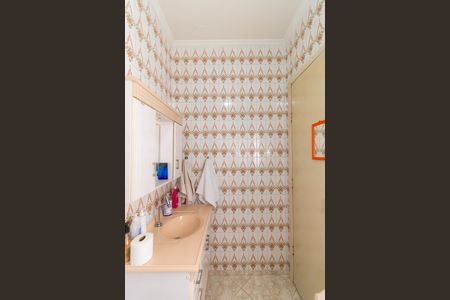 Casa para alugar com 150m², 4 quartos e 2 vagas Casa para alugar com 150m², 4 quartos e 2 vagasBanheiro da Suíte 1