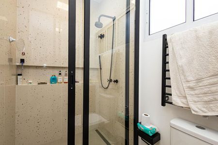 Casa à venda com 200m², 3 quartos e 2 vagas Casa à venda com 200m², 3 quartos e 2 vagasBanheiro da Suíte 1