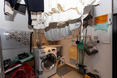 Casa à venda com 200m², 3 quartos e 2 vagas Casa à venda com 200m², 3 quartos e 2 vagasÁrea de Serviço