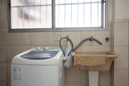 Apartamento para alugar com 96m², 2 quartos e 1 vaga Apartamento para alugar com 96m², 2 quartos e 1 vagaÁrea de Serviço