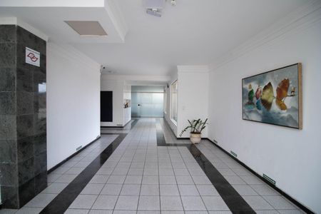 Apartamento para alugar com 96m², 2 quartos e 1 vaga Apartamento para alugar com 96m², 2 quartos e 1 vagaHall social