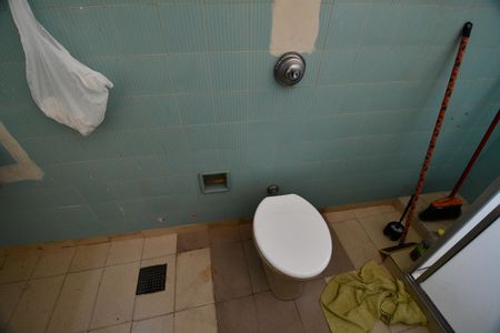 Casa à venda com 250m², 2 quartos e 1 vagaBanheiro