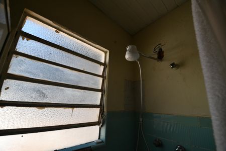 Casa à venda com 250m², 2 quartos e 1 vagaBanheiro