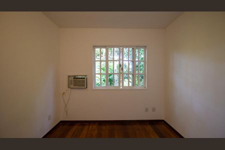 Casa para alugar com 280m², 4 quartos e 3 vagas Casa para alugar com 280m², 4 quartos e 3 vagasQuarto 1