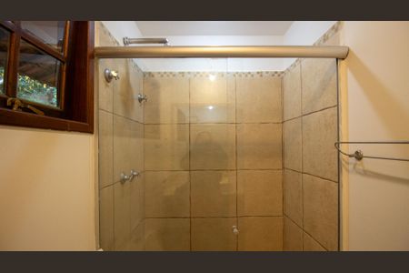 Casa para alugar com 280m², 4 quartos e 3 vagas Casa para alugar com 280m², 4 quartos e 3 vagasBanheiro Social