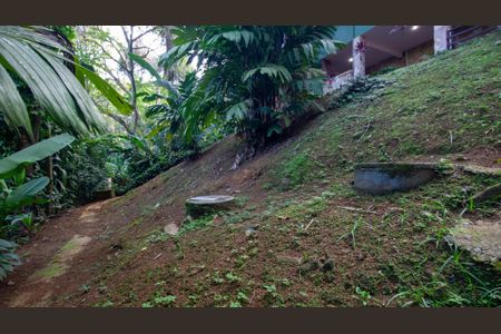 Casa para alugar com 280m², 4 quartos e 3 vagas Casa para alugar com 280m², 4 quartos e 3 vagasQuintal