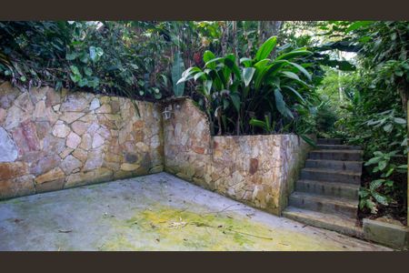 Casa para alugar com 280m², 4 quartos e 3 vagas Casa para alugar com 280m², 4 quartos e 3 vagasGaragem 2