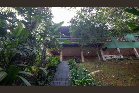 Casa para alugar com 280m², 4 quartos e 3 vagas Casa para alugar com 280m², 4 quartos e 3 vagasQuintal