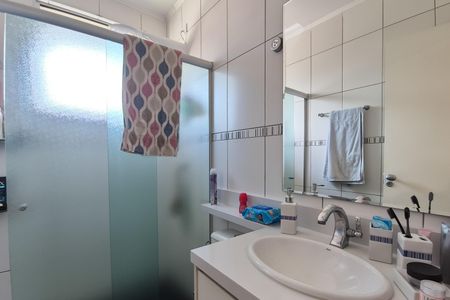 Casa de condomínio para alugar com 110m², 3 quartos e 2 vagasBanheiro da Suíte