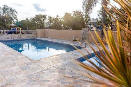 Casa de condomínio para alugar com 110m², 3 quartos e 2 vagas Casa de condomínio para alugar com 110m², 3 quartos e 2 vagasÁrea comum - Piscina