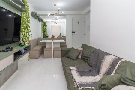 Apartamento à venda com 82m², 2 quartos e 1 vaga Apartamento à venda com 82m², 2 quartos e 1 vagaSala