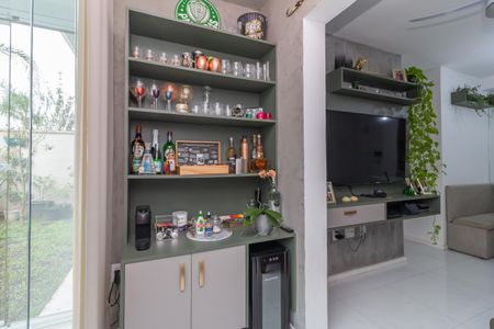 Apartamento à venda com 82m², 2 quartos e 1 vaga Apartamento à venda com 82m², 2 quartos e 1 vagaSala