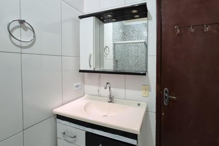 Casa à venda com 106m², 2 quartos e 1 vagaBanheiro Social