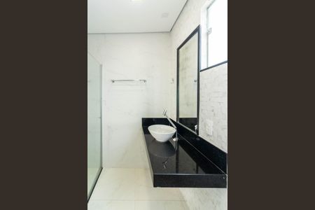 Apartamento à venda com 98m², 2 quartos e 1 vaga Apartamento à venda com 98m², 2 quartos e 1 vagaBanheiro Social
