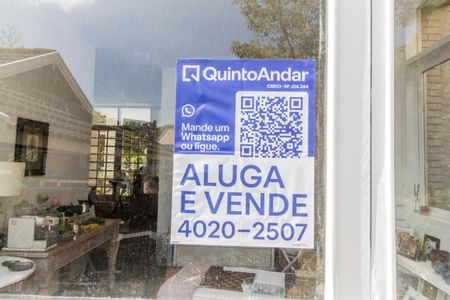 Casa de condomínio à venda com 485m², 3 quartos e 6 vagas Casa de condomínio à venda com 485m², 3 quartos e 6 vagasPlaca