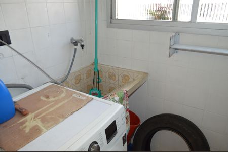 Apartamento à venda com 64m², 2 quartos e 1 vagaÁrea de Serviço