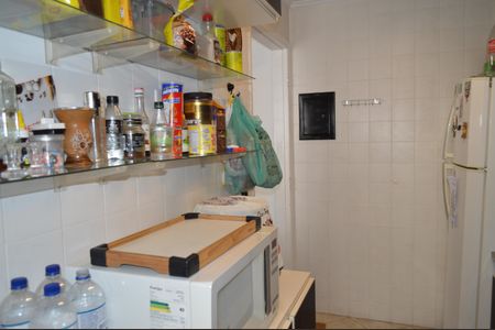 Apartamento à venda com 64m², 2 quartos e 1 vagaCozinha