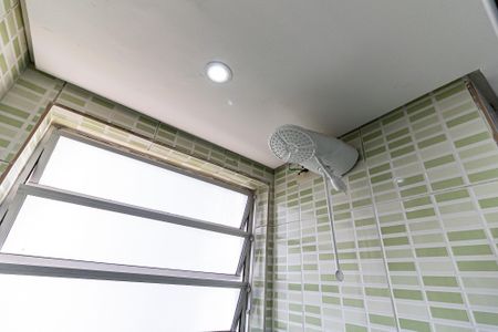 Apartamento à venda com 53m², 2 quartos e 1 vaga Apartamento à venda com 53m², 2 quartos e 1 vagaBanheiro