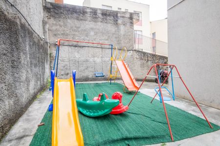 Apartamento à venda com 55m², 2 quartos e 1 vaga Apartamento à venda com 55m², 2 quartos e 1 vagaÁrea comum - Playground