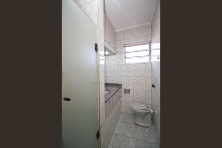 Casa à venda com 157m², 3 quartos e 2 vagas Casa à venda com 157m², 3 quartos e 2 vagasBanheiro Social