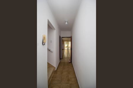 Casa à venda com 157m², 3 quartos e 2 vagas Casa à venda com 157m², 3 quartos e 2 vagasCorredor