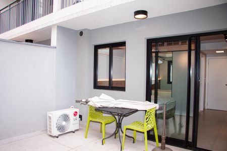 Studio à venda com 35m², 1 quarto e sem vaga Studio à venda com 35m², 1 quarto e sem vagaVaranda Studio