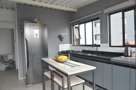 Apartamento à venda com 100m², 2 quartos e 1 vagaCozinha