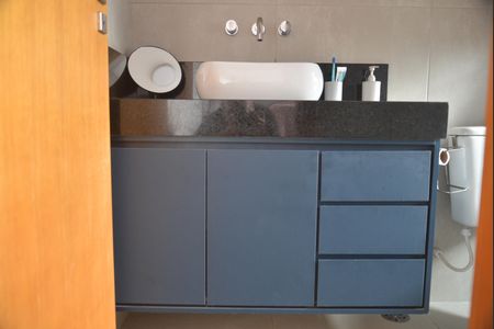 Apartamento à venda com 100m², 2 quartos e 1 vagaBanheiro da Suíte