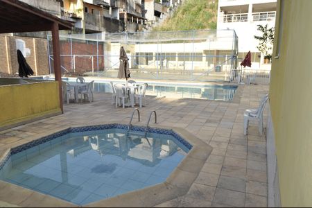 Casa de condomínio à venda com 194m², 3 quartos e 1 vagaÁrea comum