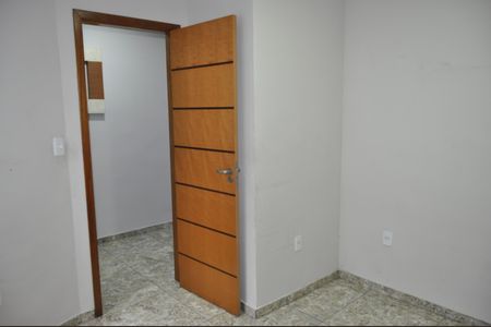 Casa de condomínio à venda com 194m², 3 quartos e 1 vagaSuíte 2