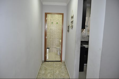 Casa de condomínio à venda com 194m², 3 quartos e 1 vagaCorredor