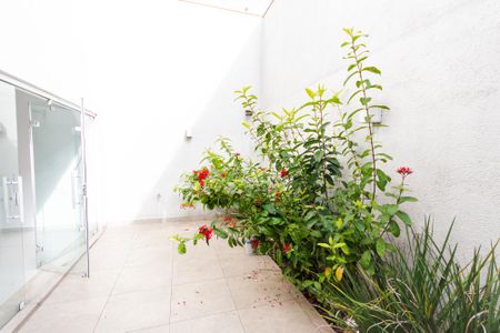 Casa à venda com 470m², 4 quartos e 5 vagas Casa à venda com 470m², 4 quartos e 5 vagasQuintal