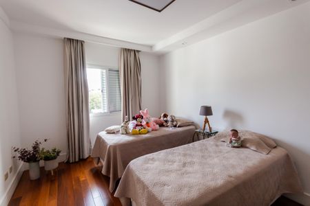 Casa à venda com 470m², 4 quartos e 5 vagas Casa à venda com 470m², 4 quartos e 5 vagasSuíte 4