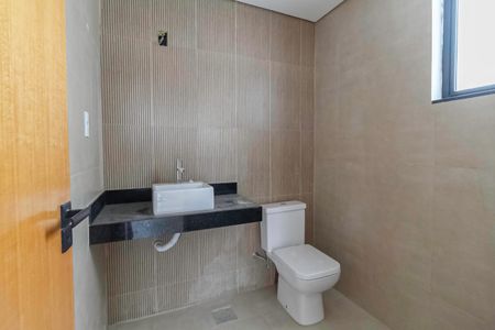 Casa à venda com 181m², 3 quartos e 2 vagas Casa à venda com 181m², 3 quartos e 2 vagasBanheiro da suíte