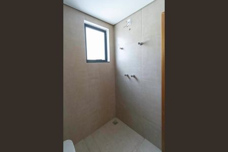 Casa à venda com 181m², 3 quartos e 2 vagas Casa à venda com 181m², 3 quartos e 2 vagasBanheiro da suíte